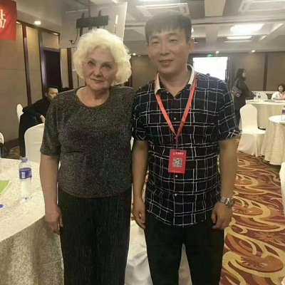 罗嘉·娜塔莉娅